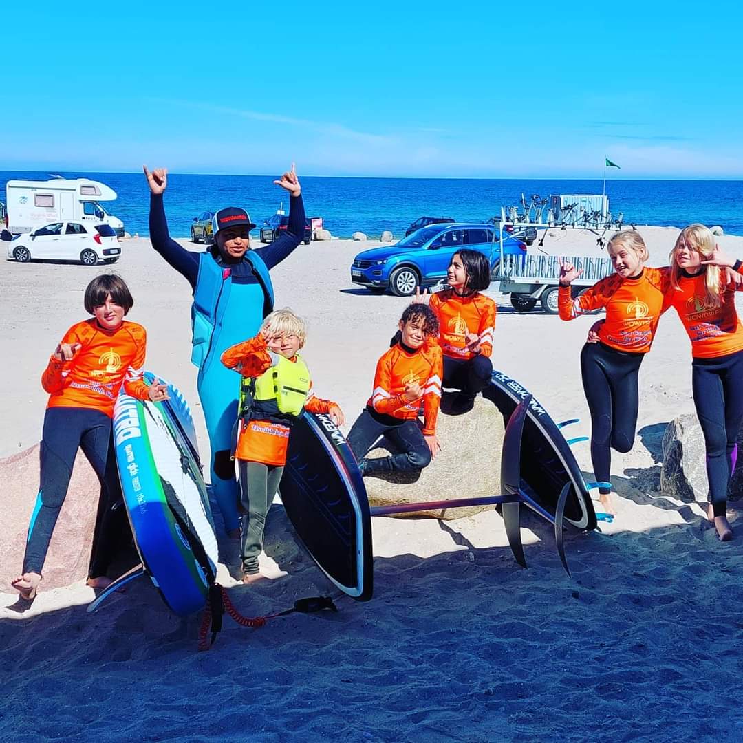 Kids Surf & E-foil Camp 2024